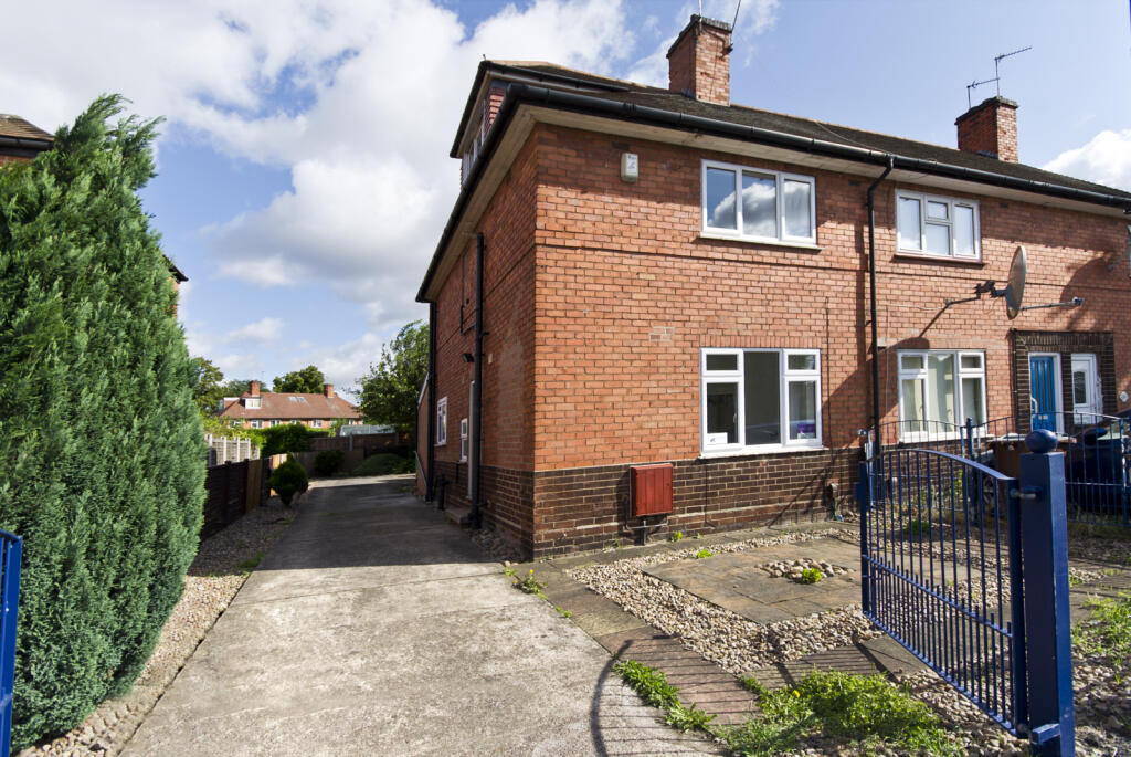 5 bed Semi Detached for rent in Nottingham. From Tomlinson Estate Management Limited - Lenton