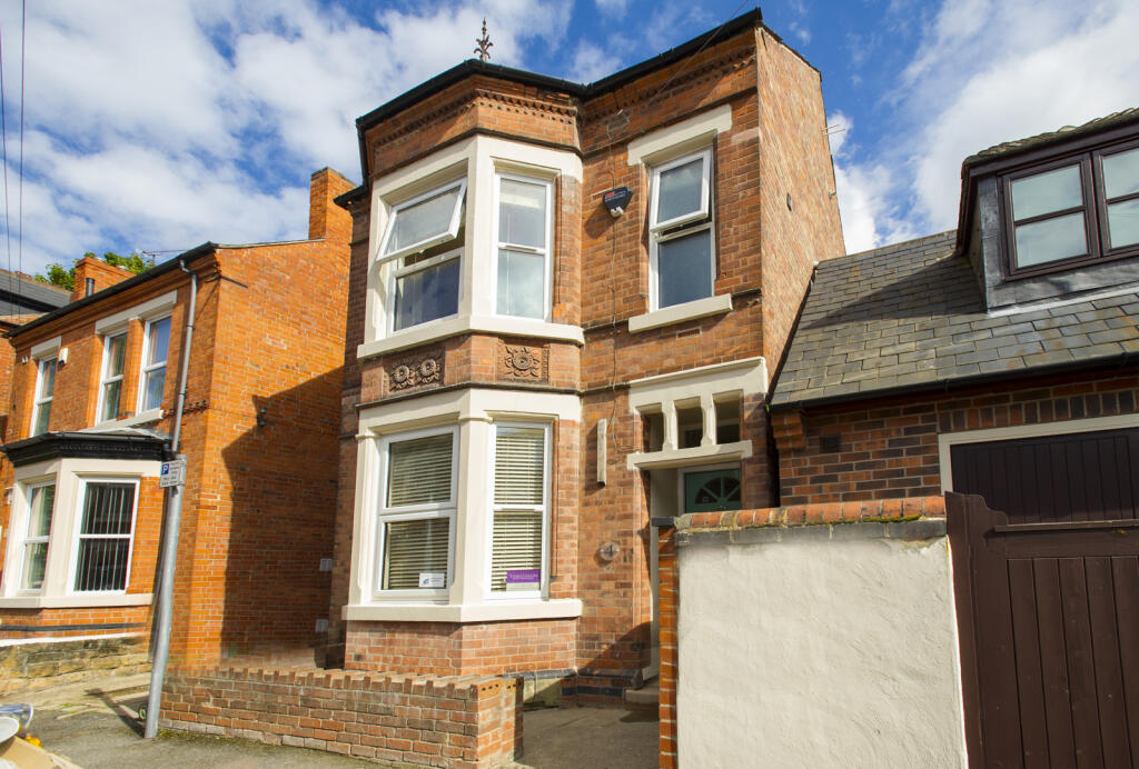 6 bed Detached for rent in Nottingham. From Tomlinson Estate Management Limited - Lenton