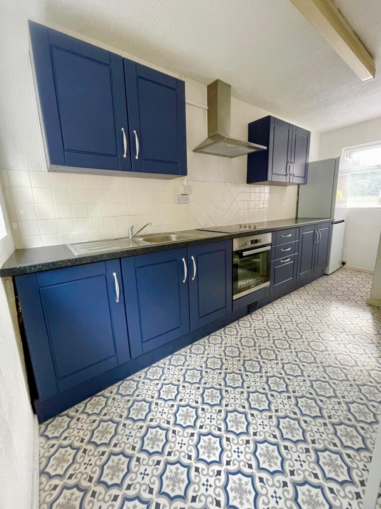 4 bed Semi Detached for rent in Strelley. From Tomlinson Estates 4 bed Semi Detached for rent in Strelley. From Tomlinson Estates