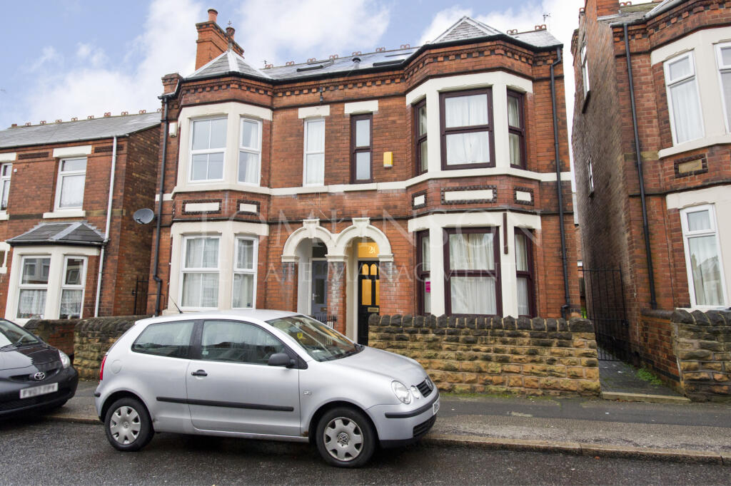 6 bed Semi Detached for rent in Nottingham. From Tomlinson Estates