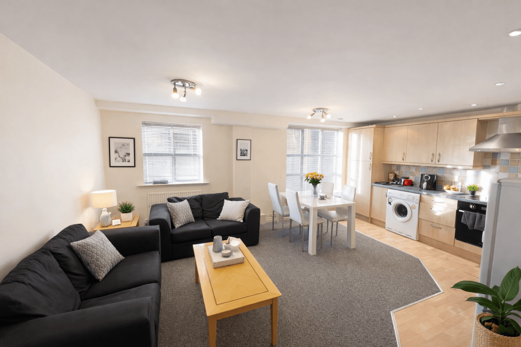 2 bed 1st Floor Flat for rent in Nottingham. From Tomlinson Estates