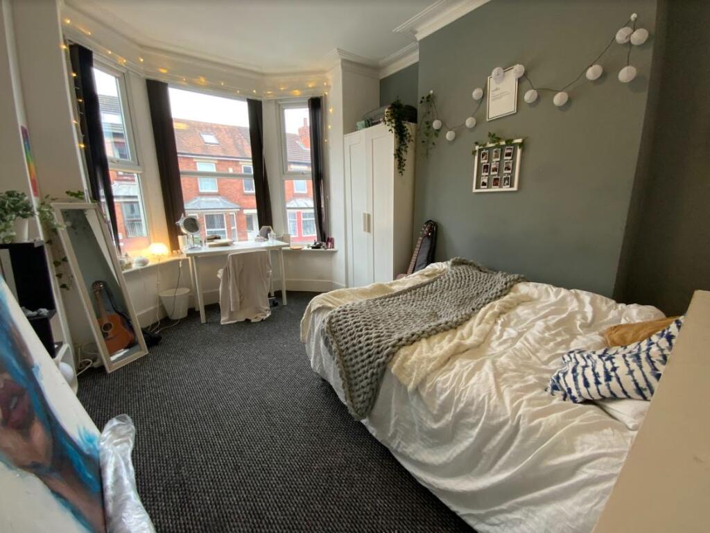 6 bed Mid Terraced House for rent in Nottingham. From Tomlinson Estate Management Limited - Lenton 6 bed Mid Terraced House for rent in Nottingham. From Tomlinson Estate Management Limited - Lenton