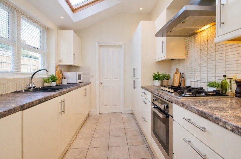 6 bed Semi Detached for rent in Nottingham. From Tomlinson Estates