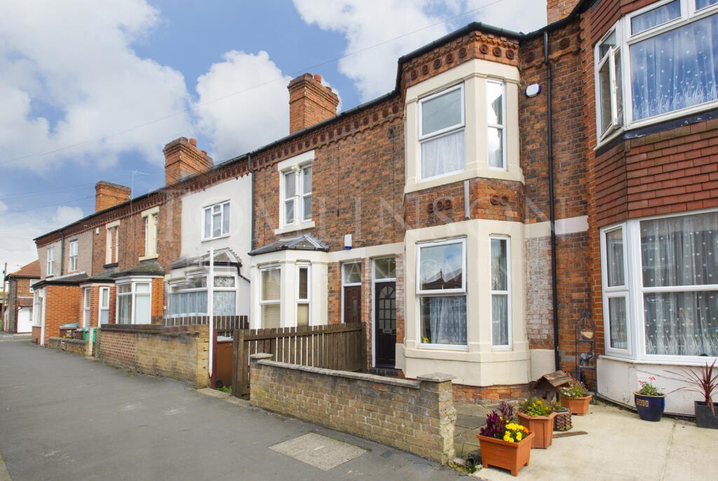 4 bed Mid Terraced House for rent in Wilford. From Tomlinson Estates