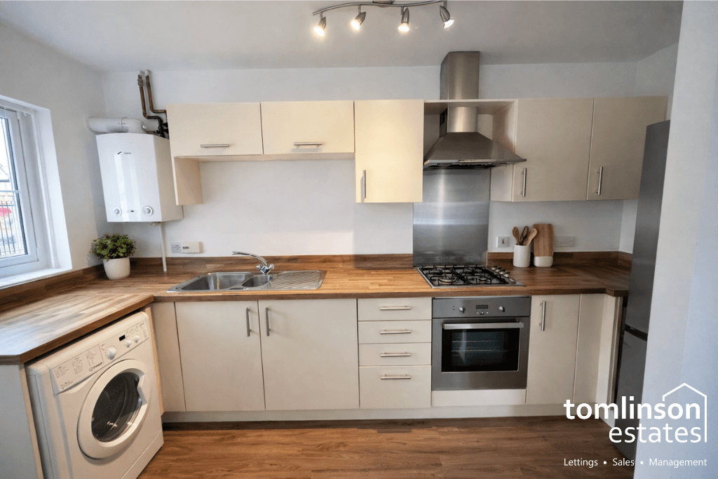 3 bed 1st Floor Flat for rent in Beeston. From Tomlinson Estates