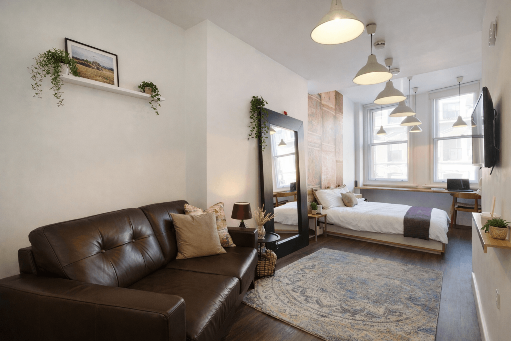4 bed Studio for rent in Nottingham. From Tomlinson Estates 4 bed Studio for rent in Nottingham. From Tomlinson Estates