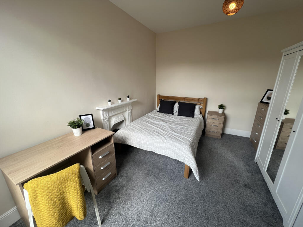 4 bed Semi Detached for rent in West Bridgford. From Tomlinson Estate Management Limited - Lenton