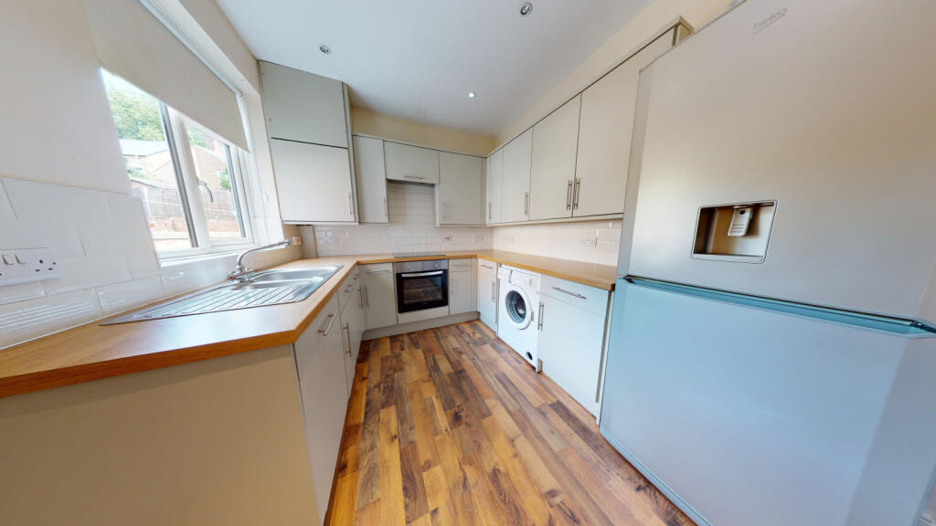 5 bed Semi Detached for rent in Nottingham. From Tomlinson Estates