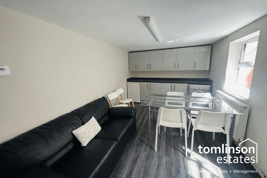 5 bed Semi Detached for rent in Nottingham. From Tomlinson Estates