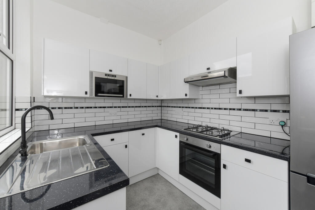 5 bed Semi Detached for rent in Nottingham. From Tomlinson Estates