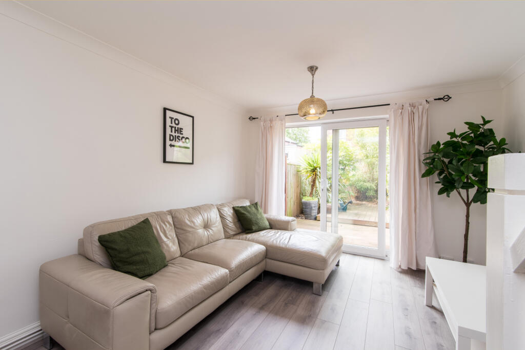 2 bed Mid Terraced House for rent in Nottingham. From Tomlinson Estates