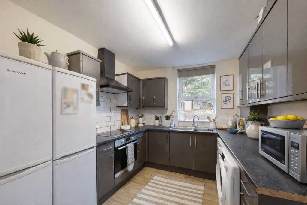 5 bed Semi Detached for rent in Nottingham. From Tomlinson Estates