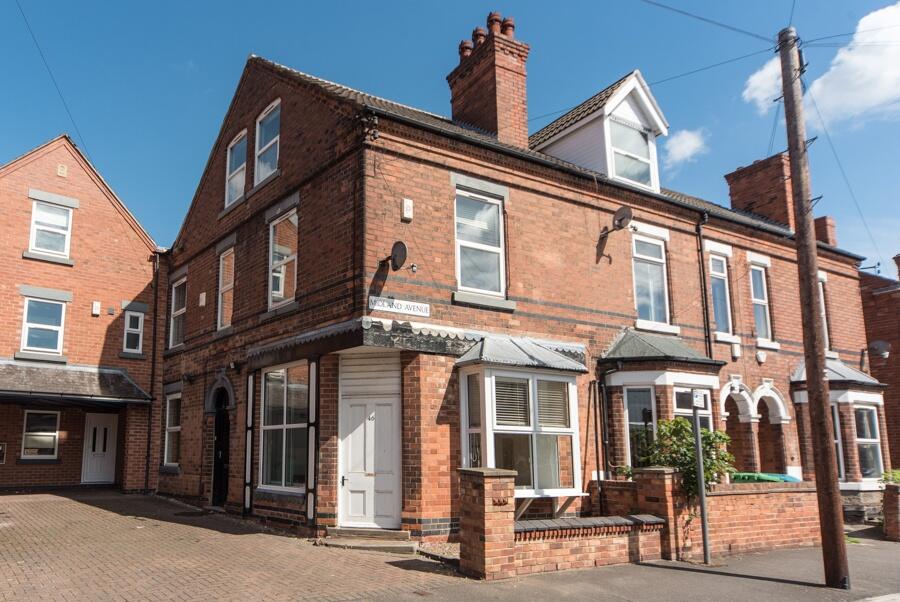 5 bed Semi Detached for rent in Nottingham. From Tomlinson Estates 5 bed Semi Detached for rent in Nottingham. From Tomlinson Estates