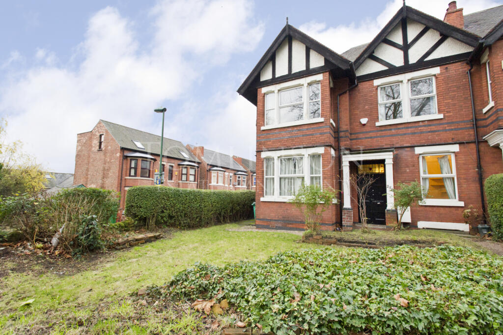 7 bed Semi Detached for rent in Nottingham. From Tomlinson Estates