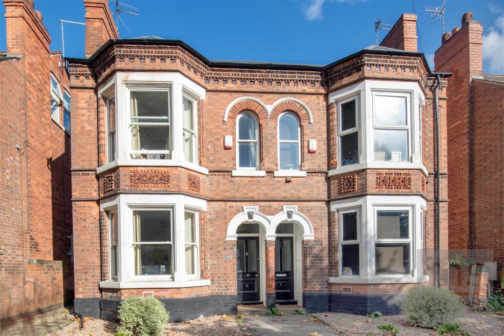 5 bed Semi Detached for rent in Nottingham. From Tomlinson Estates