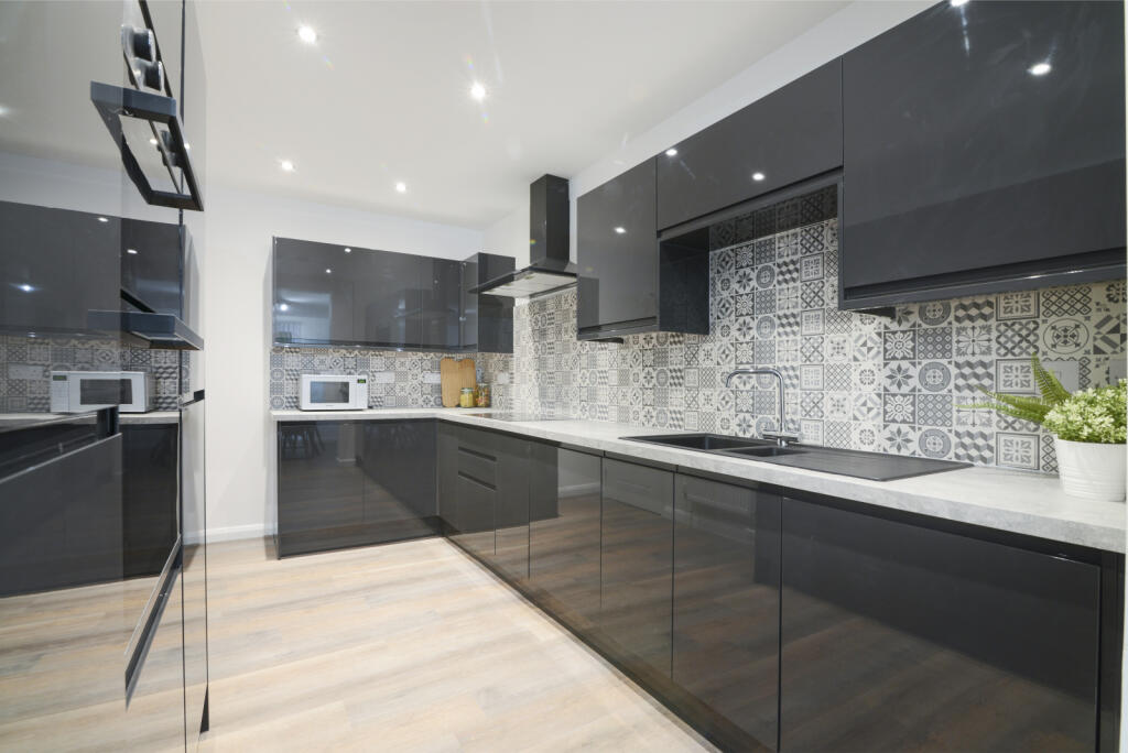 6 bed Semi Detached for rent in Nottingham. From Tomlinson Estates