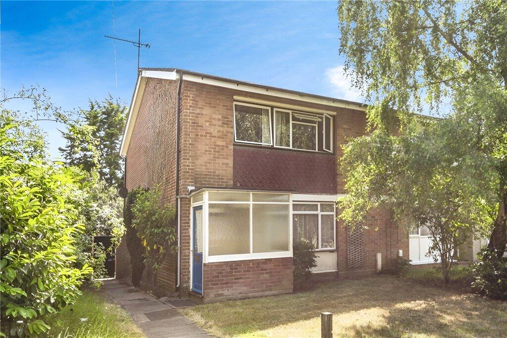 4 bed Semi Detached for rent in Bishopsgate. From Townends Regents