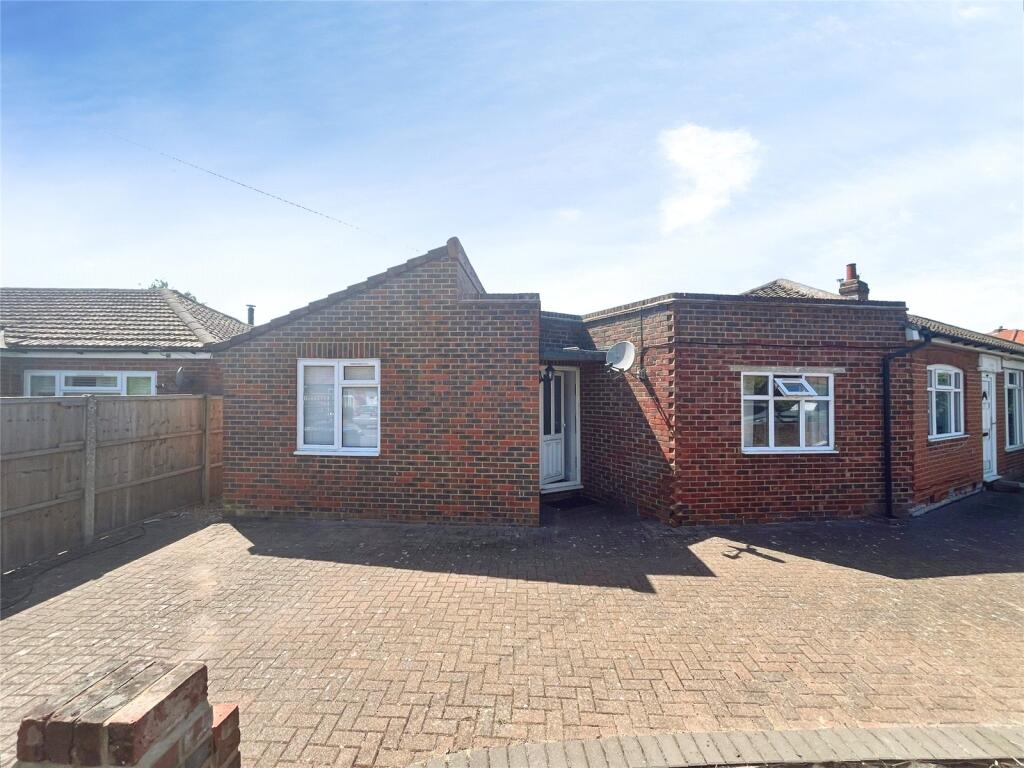 1 bed Semi Detached for rent in Bishopsgate. From Townends Regents 1 bed Semi Detached for rent in Bishopsgate. From Townends Regents