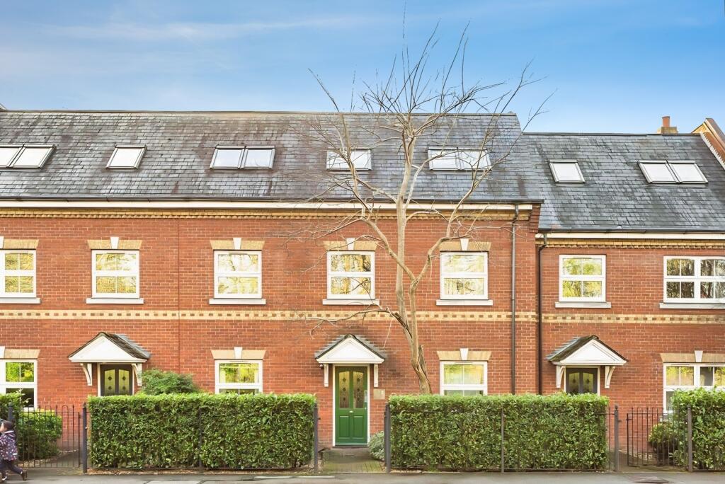 1 bed Apartment for rent in Egham. From Townends Regents 1 bed Apartment for rent in Egham. From Townends Regents