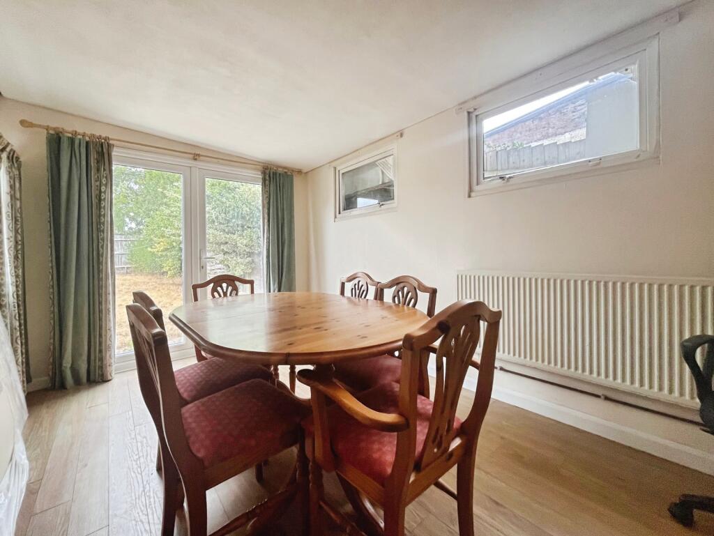 4 bed House Share for rent in Bishopsgate. From Townends Regents