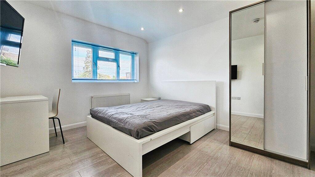 1 bed House Share for rent in Stanwell. From Stirling Ackroyd - Staines