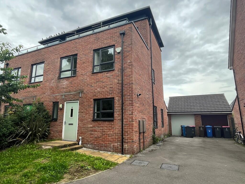 4 bed Semi Detached for rent in Charlestown. From Encasa - Olton 4 bed Semi Detached for rent in Charlestown. From Encasa - Olton