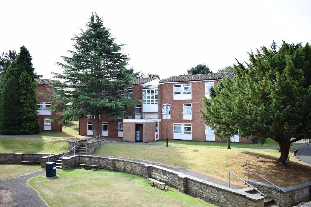 5 bed 1st Floor Flat for rent in Smethwick. From Evenbrook - Birmingham