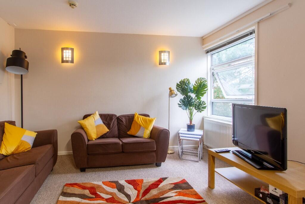 5 bed 1st Floor Flat for rent in Birmingham. From Evenbrook - Birmingham