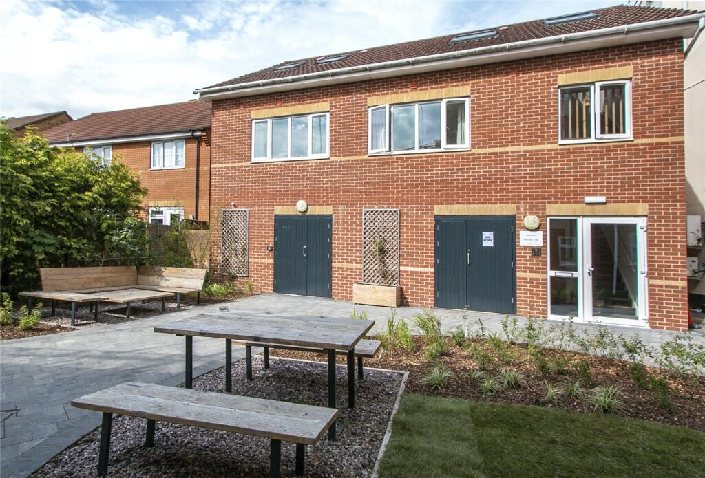 0 bed Studio for rent in Bournemouth. From Frost & Co Estate Agents - Bournemouth