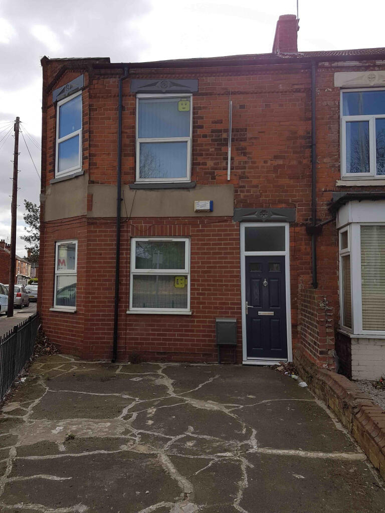 4 bed Detached for rent in Hull. From Loc8me - Covering Hull