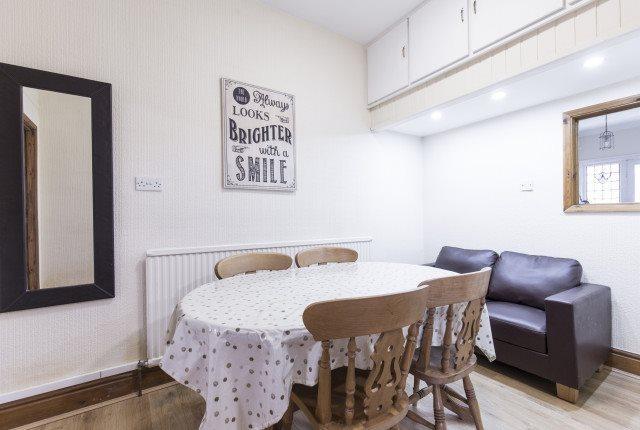 4 bed Detached for rent in Hull. From Loc8me - Covering Hull