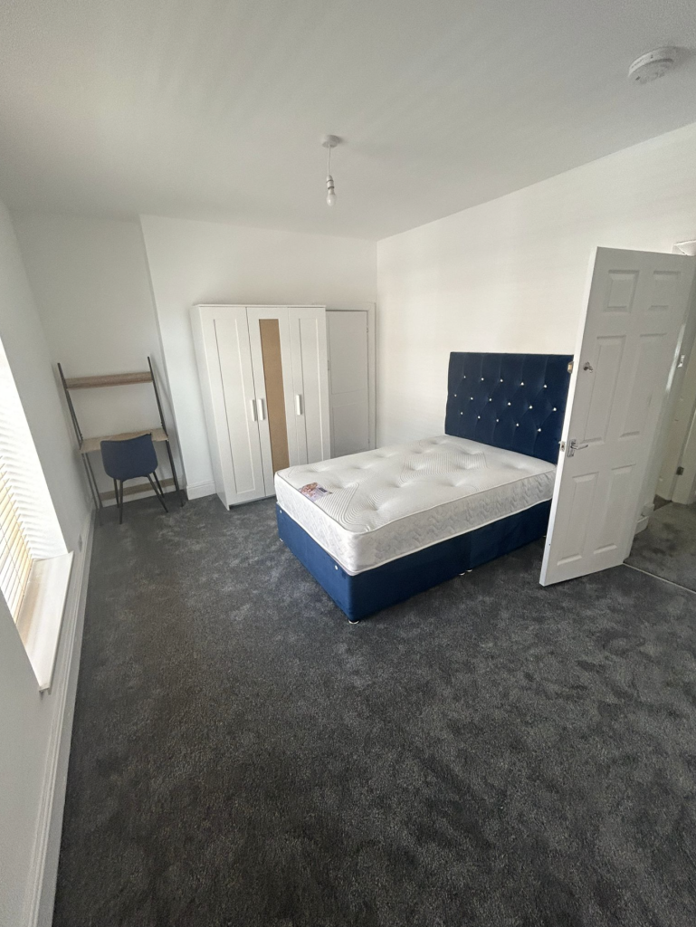 3 bed Detached for rent in Hull. From Loc8me - Covering Hull