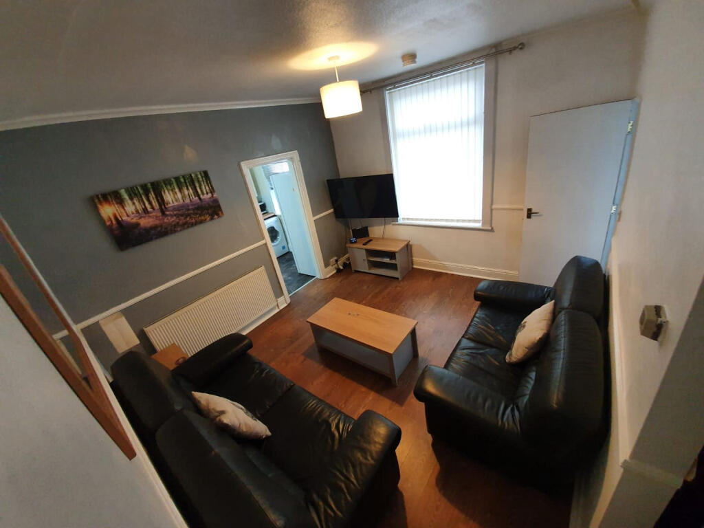 4 bed Detached for rent in Hull. From Loc8me - Covering Hull 4 bed Detached for rent in Hull. From Loc8me - Covering Hull