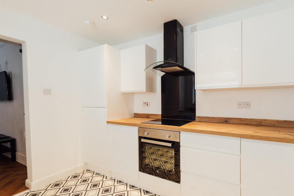 5 bed House Share for rent in Hull. From Loc8me - Covering Hull 5 bed House Share for rent in Hull. From Loc8me - Covering Hull