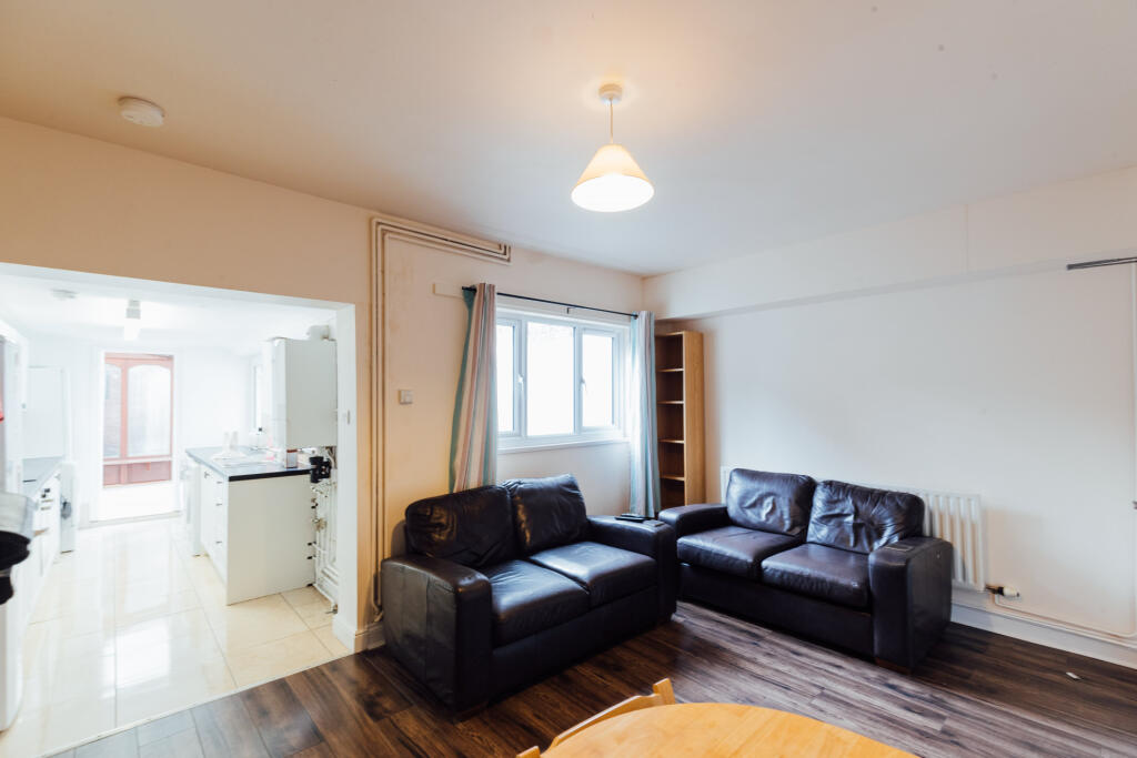 4 bed Detached for rent in Lincoln. From Loc8me - Covering Lincoln