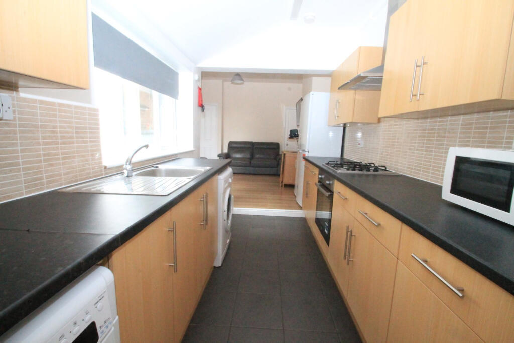 4 bed Detached for rent in Lincoln. From Loc8me - Covering Lincoln 4 bed Detached for rent in Lincoln. From Loc8me - Covering Lincoln