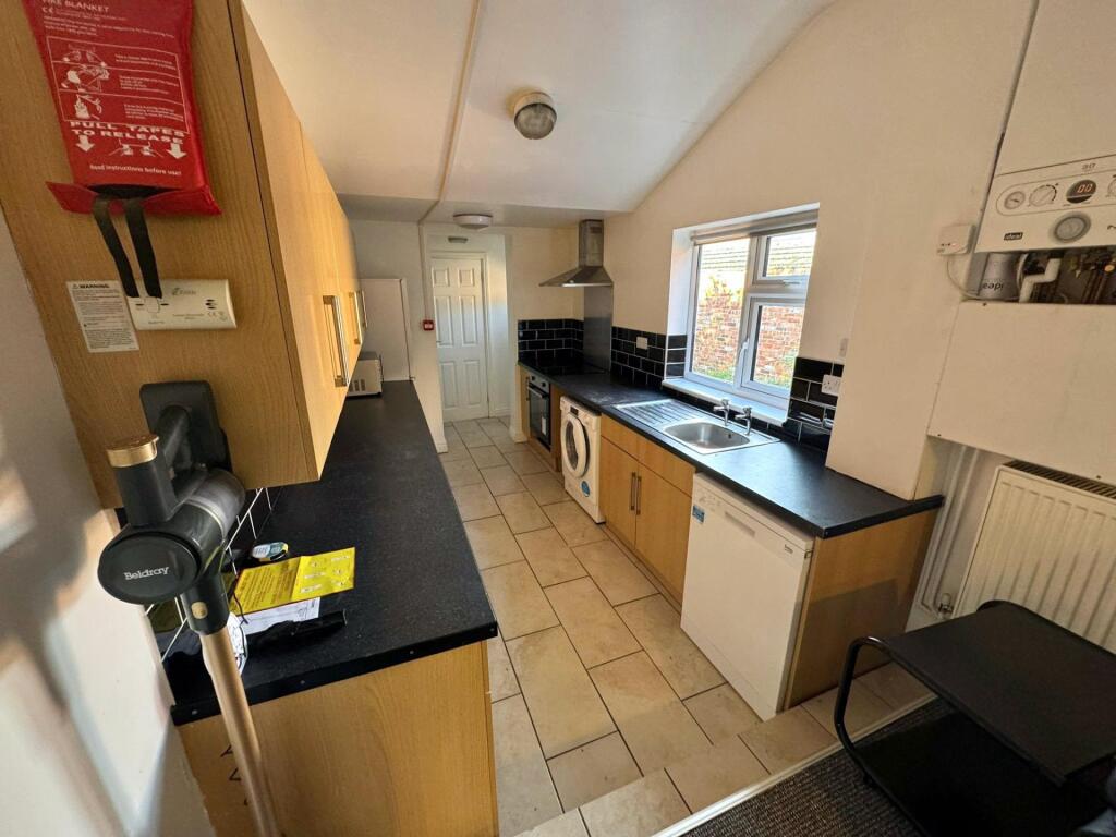 6 bed Detached for rent in Lincoln. From Loc8me - Covering Lincoln 6 bed Detached for rent in Lincoln. From Loc8me - Covering Lincoln