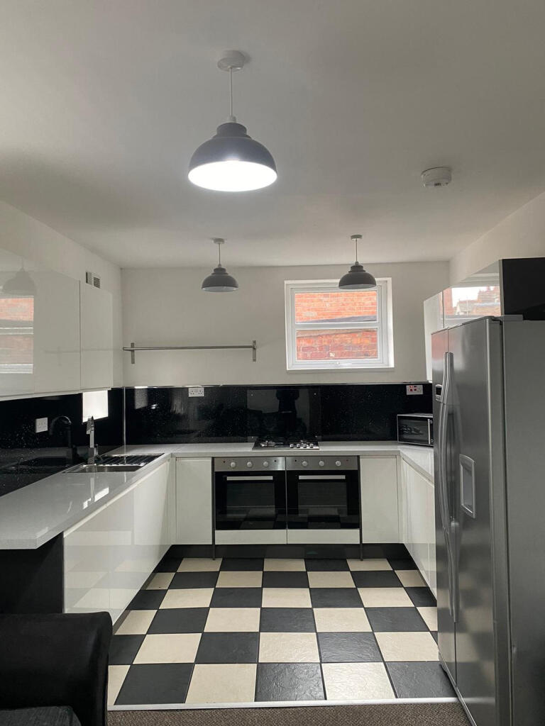 6 bed Detached for rent in Lincoln. From Loc8me - Covering Lincoln 6 bed Detached for rent in Lincoln. From Loc8me - Covering Lincoln