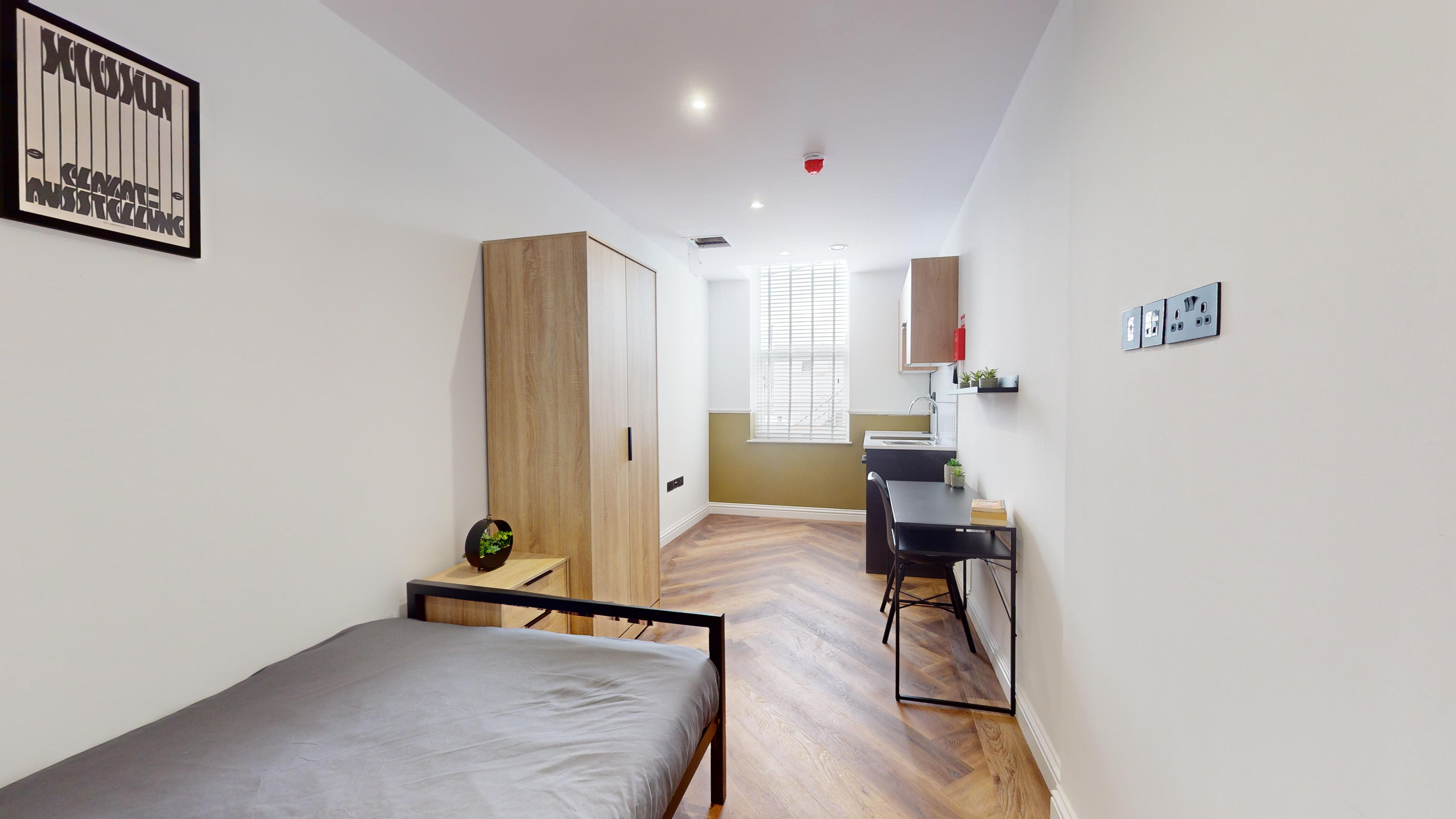 1 bed 1st Floor Flat for rent in Manchester. From Loc8me - Manchester