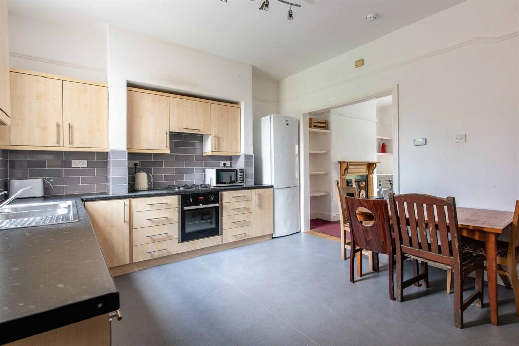 1 bed Semi Detached for rent in Nottingham. From FHP Living - Nottingham