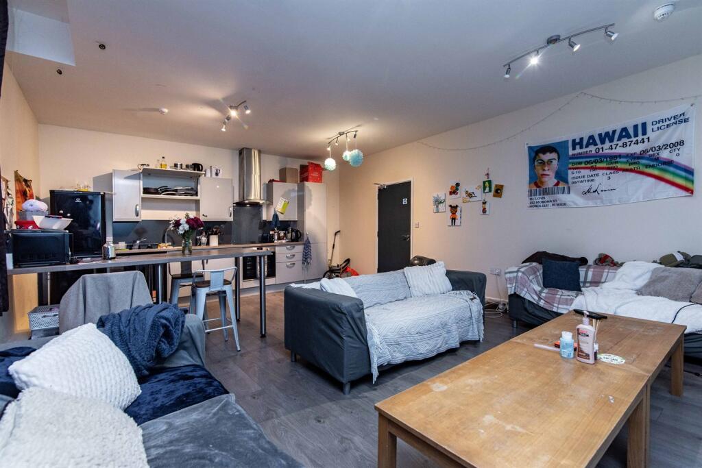 3 bed Apartment for rent in Nottingham. From FHP Living - Nottingham 3 bed Apartment for rent in Nottingham. From FHP Living - Nottingham