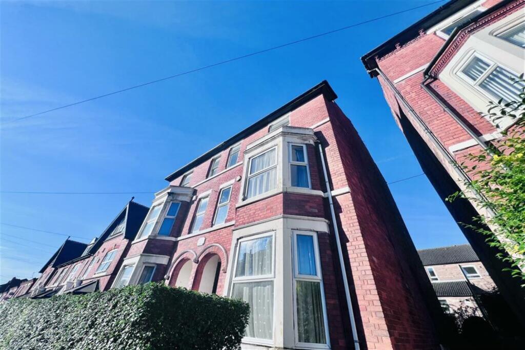5 bed Semi Detached for rent in Nottingham. From FHP Living - Nottingham 5 bed Semi Detached for rent in Nottingham. From FHP Living - Nottingham