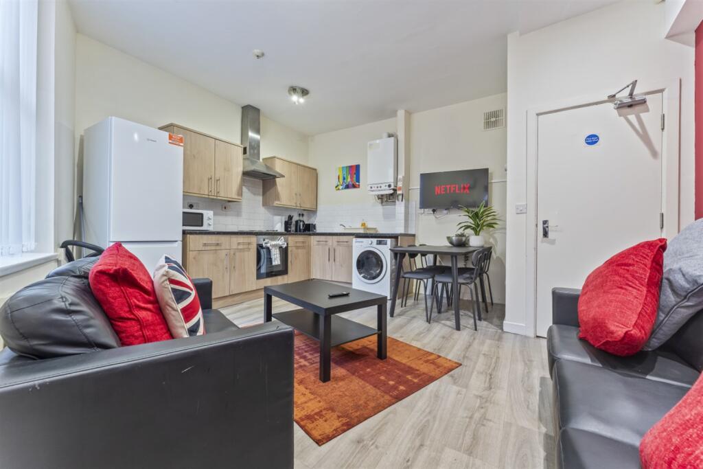 5 bed Semi Detached for rent in Nottingham. From FHP Living - Nottingham