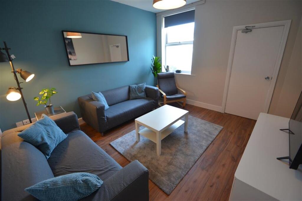 4 bed Semi Detached for rent in Beeston. From FHP Living - Nottingham