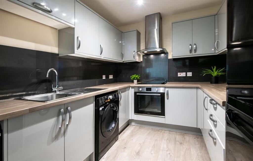 5 bed 1st Floor Flat for rent in Nottingham. From FHP Living - Nottingham