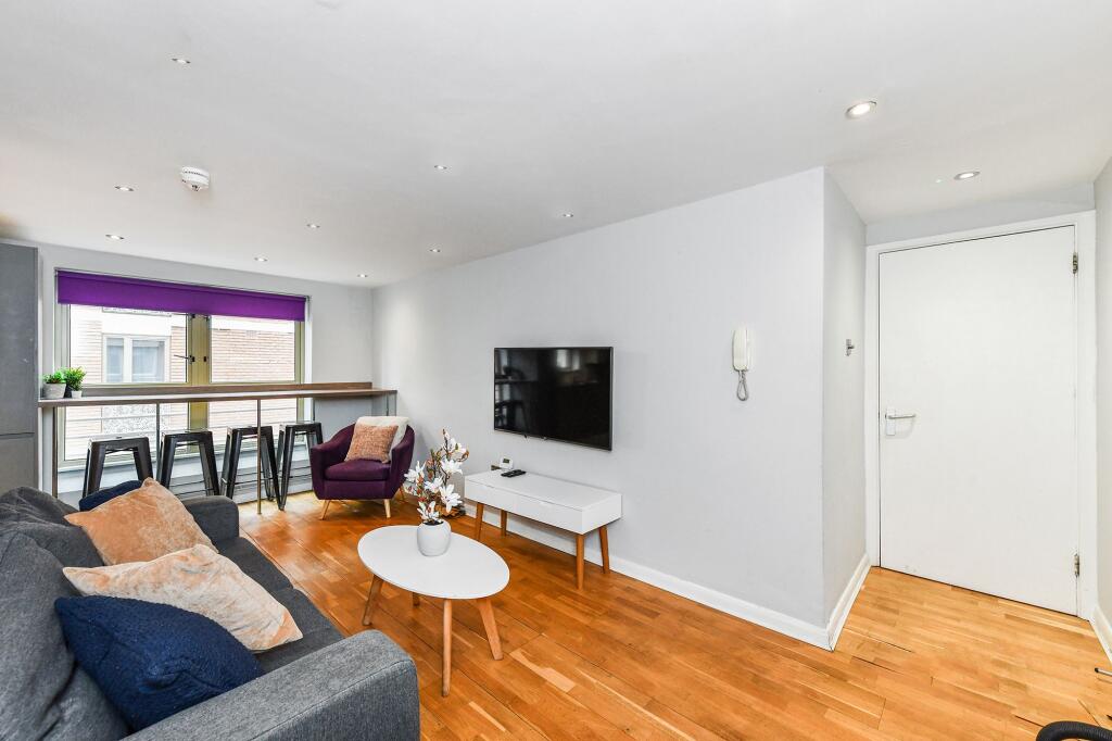 4 bed 1st Floor Flat for rent in Nottingham. From FHP Living - Nottingham