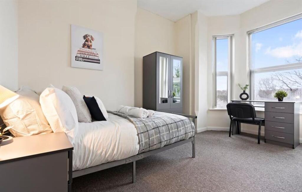 3 bed House (unspecified) for rent in Nottingham. From FHP Living - Nottingham