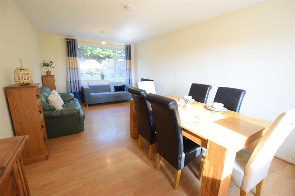 4 bed End of Terrace for rent in Riseholme. From Cloud Lettings Ltd - Lincoln