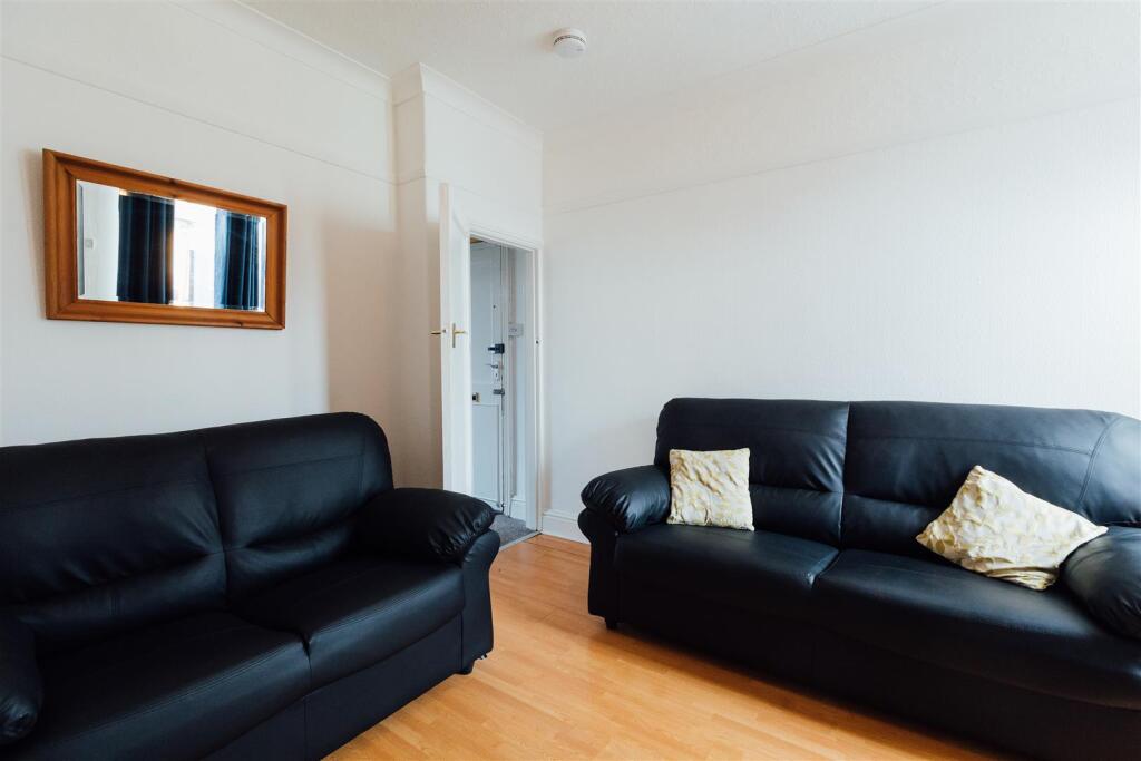 3 bed Mid Terraced House for rent in Lincoln. From Cloud Lettings Ltd - Lincoln