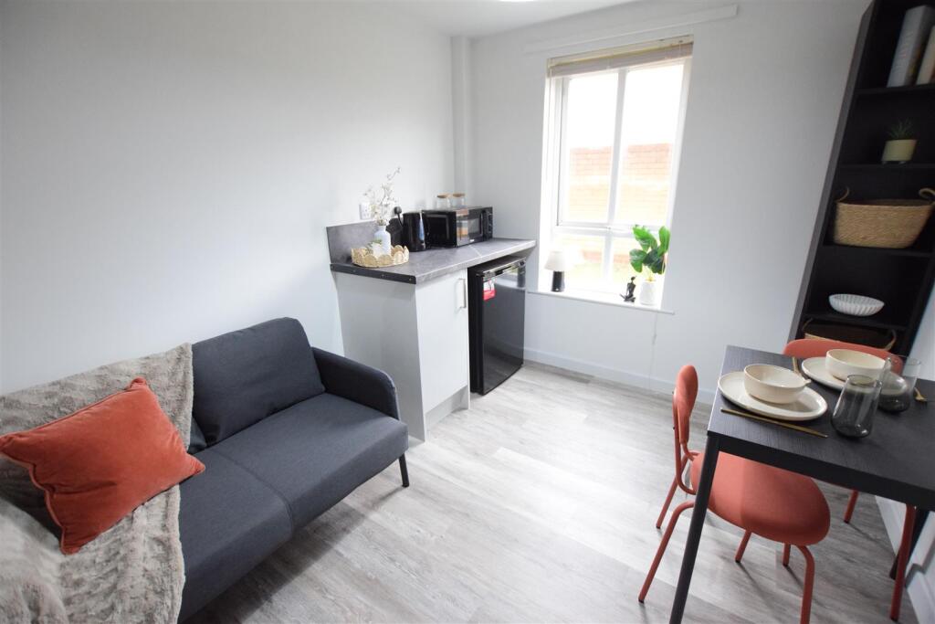 0 bed Studio for rent in Lincoln. From Cloud Lettings Ltd - Lincoln